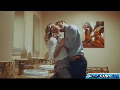 ❤️ Když vás na veřejných záchodcích svádí prsatá blondýna. ️❌ Porno u nás cs.mumsp.ru